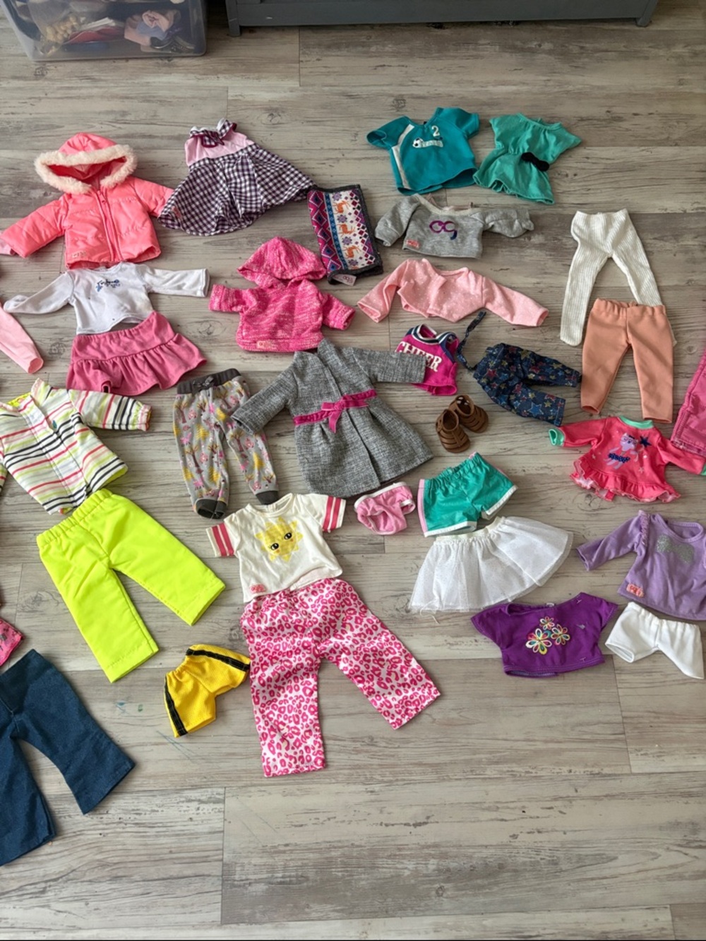 Our Generation Chic Skate Deluxe Outfit lot mix